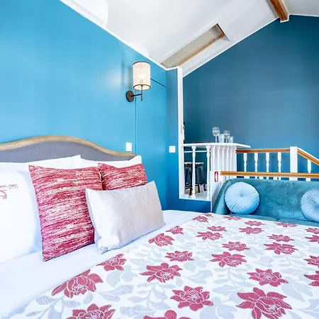 Authentic Daire Porto