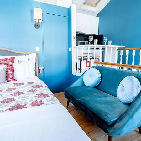 Authentic פורטו